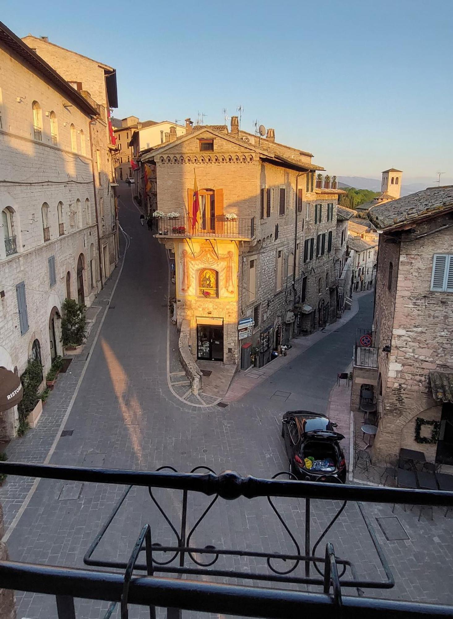 Casa Vacanze Frate Elia アッシジ エクステリア 写真